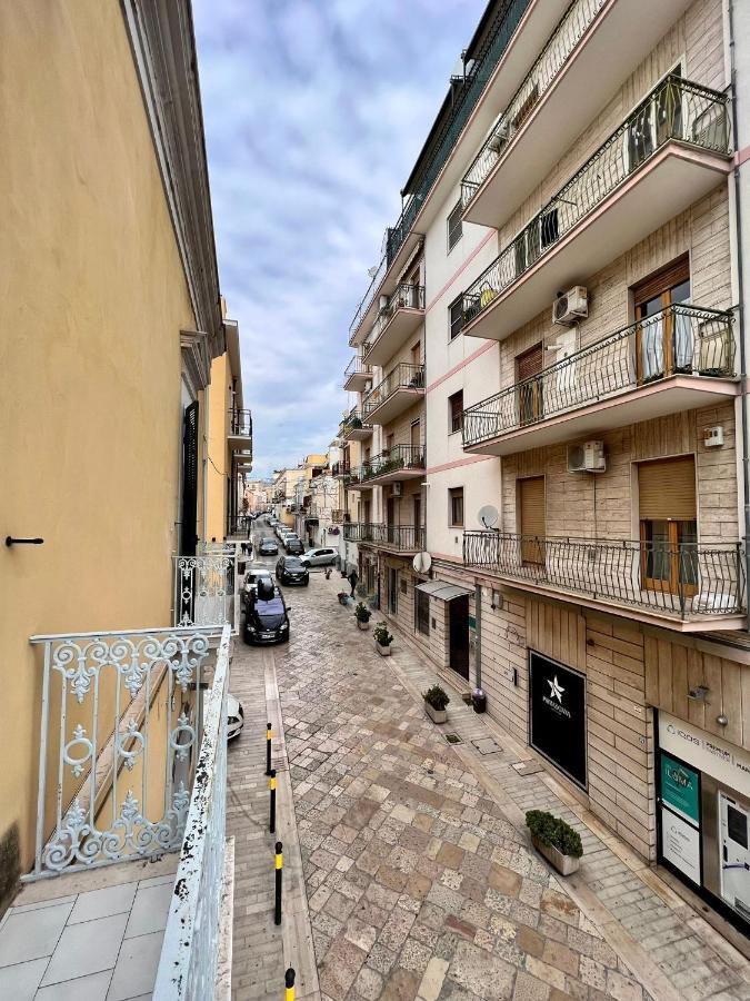 La Maison Manfredonia Buitenkant foto